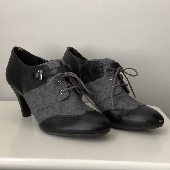 Naturalizer Bettina Lace-up Oxford Heels - 7M - Picture 1 of 7